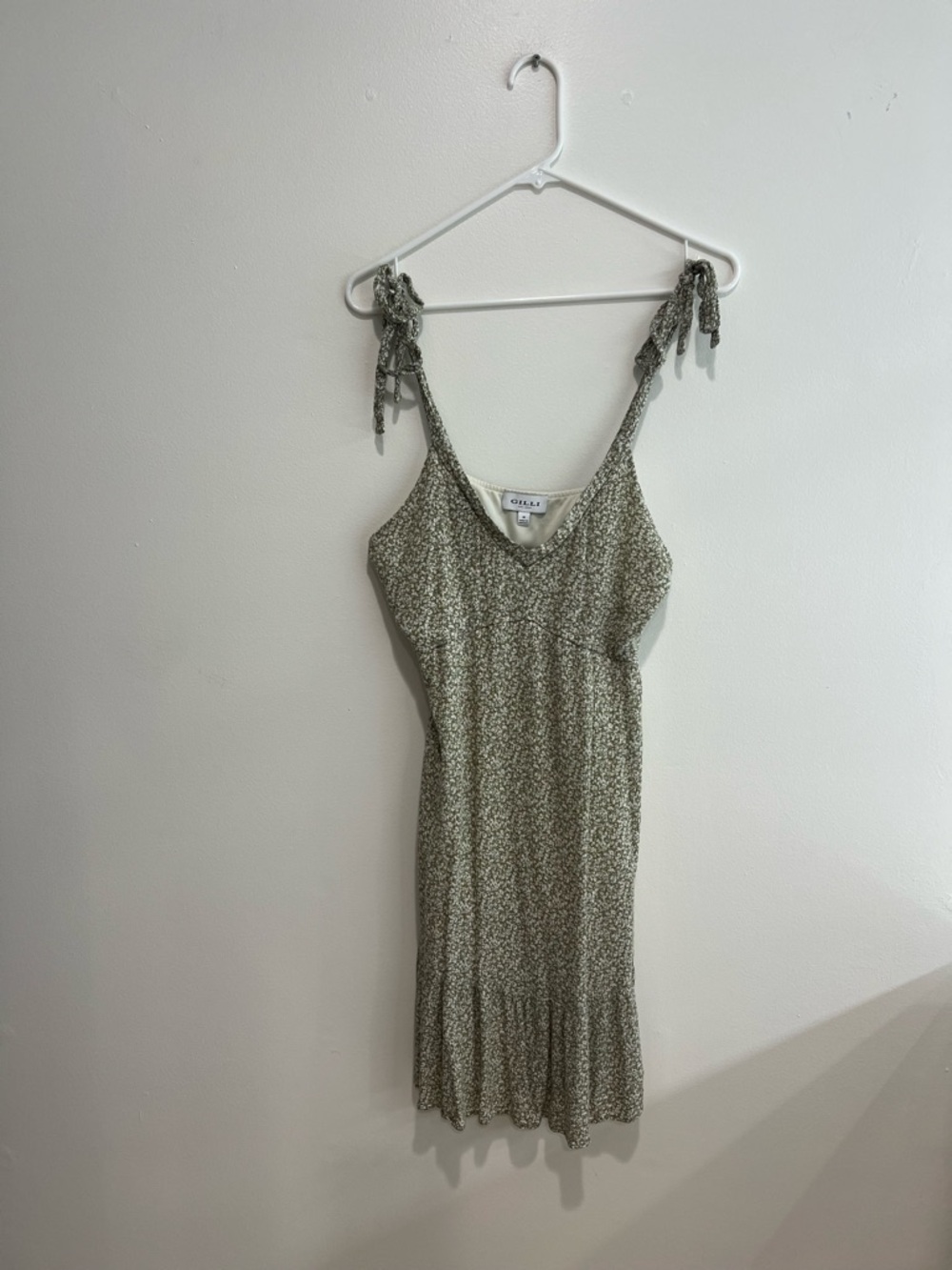 Gilli Olive Green Ditsy Floral Tie-Shoulder Midi Dress